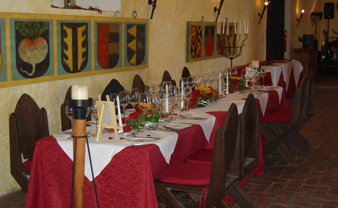 castle hall, knights dinner, Salzburg, fortress Hohensalzburg