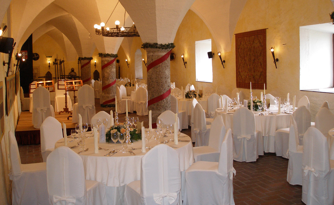 castle hall, knights dinner, Salzburg, fortress Hohensalzburgg